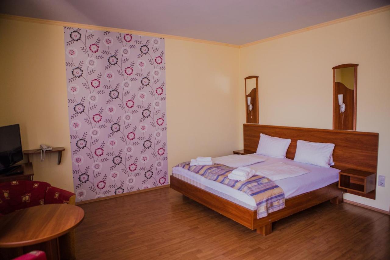 Wolf Hotel Sárvár Extérieur photo